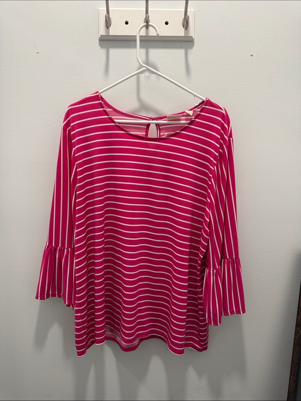 Chico's Fuchsia and White Striped Bell-Sleeve Top size 4 Chicos 20-22 W